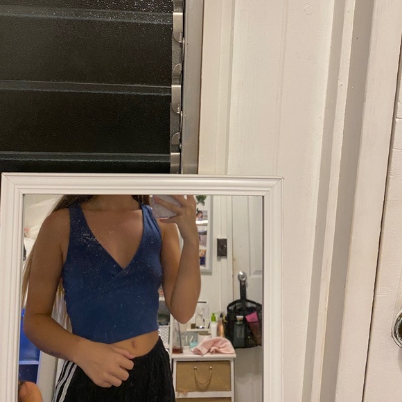 Blue crop top - Picture 2 of 2